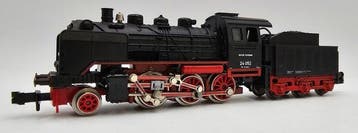 Minitrix N - 2028 - Stoomlocomotief met tender (1) - Series, Nieuw