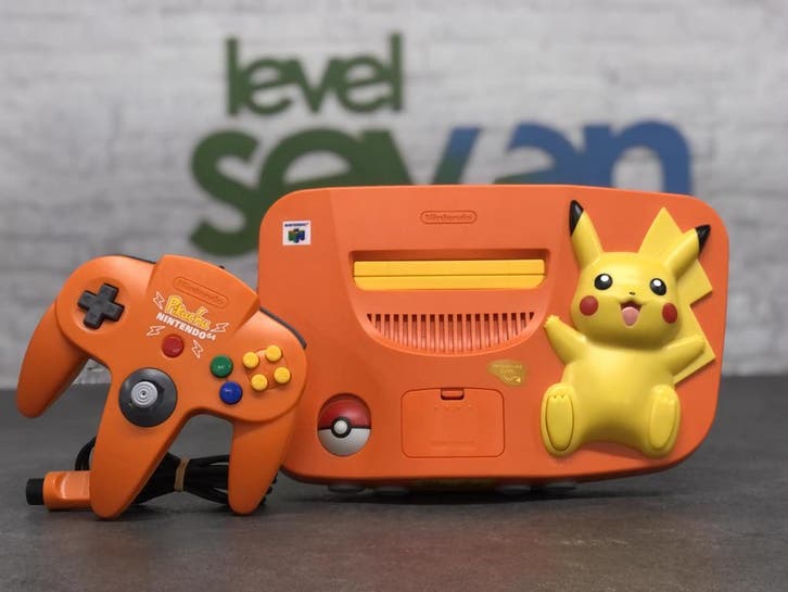 Nintendo 64 Starter Pack - Japanese Pokémon Pikachu Edition, Spelcomputers en Games, Spelcomputers | Nintendo 64, Zo goed als nieuw