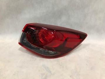 Mazda 2 DJ LIFT 18- achterlicht rechts Europa, Verzenden, Gebruikt