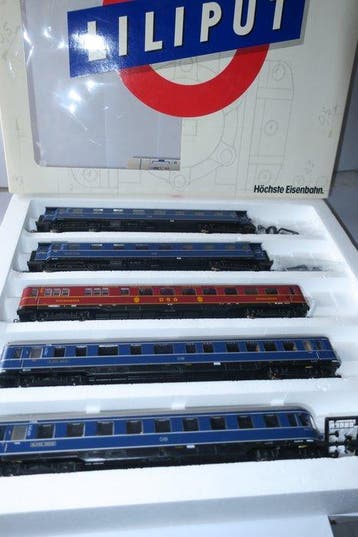Liliput H0 - 853 - Treinset (1) - 5-delig wagen-set Blauer, Nieuw