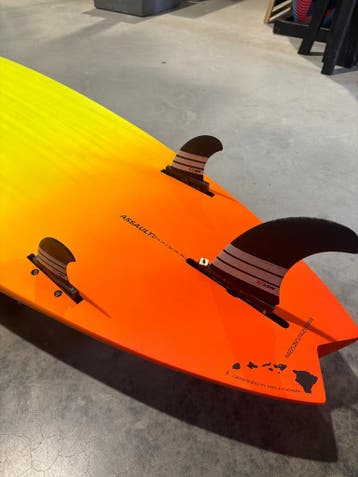 Naish Assault - 94L, Watersport en Boten, Ophalen of Verzenden, Nieuw