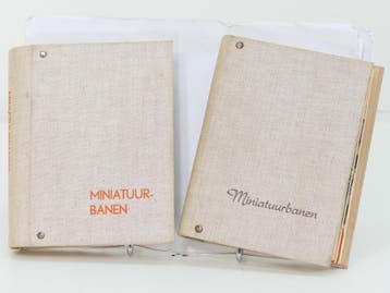 Miniatuurbanen Tijdschrift-inbanden (2 stuks) #8867 (Boeken), Boeken, Ophalen of Verzenden, Nieuw