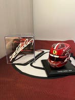 Ferrari - Charles Leclerc - 2024 - Schaal 1/5 helm, Verzamelen, Nieuw