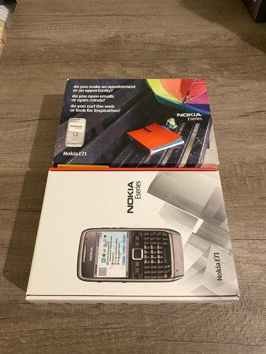 Nokia Nokia Eseries - Mobiele telefoon (1), Spelcomputers en Games, Spelcomputers | Overige Accessoires