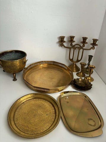 Themacollectie - Set van messing schalen en kandelaars.