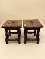 Kruk (2) - Eik - Spaanse Revival-kruk