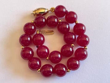 18 karaat (750) goud - 106,70 ct robijnen - Armband