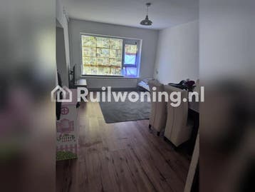 Leiden: 60 m² flat, 2 kamers, €740