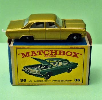Matchbox 1:64 - Model sedan - No 36 Opel Diplomat goudkleur, Nieuw