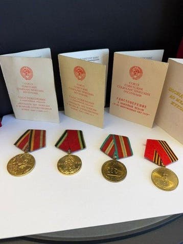 Rusland. Medal 20e eeuw . USSR & Ukraine - Collection of 4