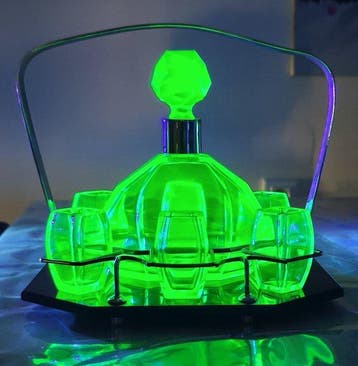Introuvable - Drankservies - Art déco - Uraniumhoudend glas, Antiek en Kunst, Antiek | Glas en Kristal