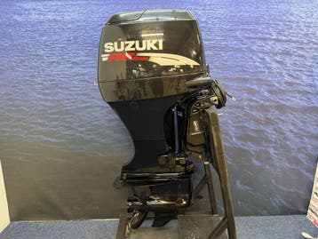 “ Suzuki 60 pk buitenboordmotor | In Complete Nieuw Staat “, Viertaktmotor, Ophalen of Verzenden, Zo goed als nieuw, 30 pk of meer