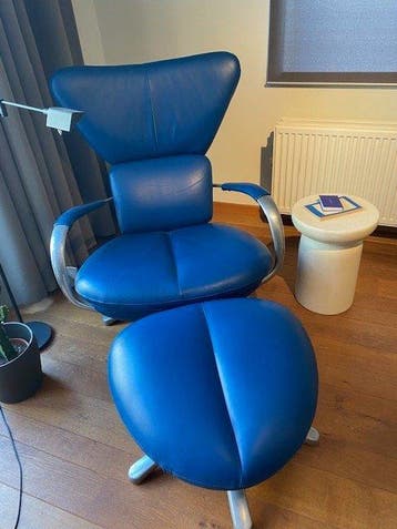 Leolux - Loungestoel met voetenbank - 670 Lounge stoel -