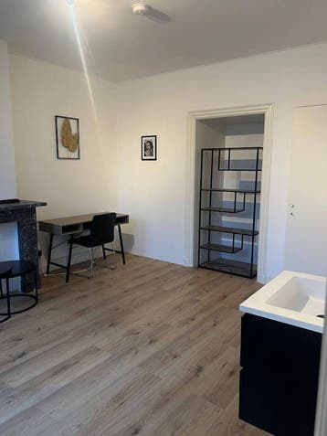Appartement te huur in s-Gravenhage - 201 m² - 2 kamer(s) -, Appartement, 's-Gravenhage, Zuid-Holland
