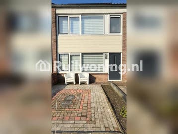 Tiel: Huis, 65 m², 4 kamers, €625 huur
