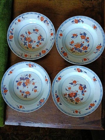 Kwartet Imari-Chinees soepkommen - Qing Dynastie (1644-1911), Antiek en Kunst