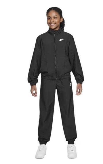 Nike Sportswear Woven Tracksuit Kids - S (128/137), Ophalen of Verzenden, Nieuw