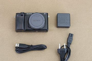 Sony Alpha A6400 body, Low Shuttercount 8.372 Digitale, Nieuw