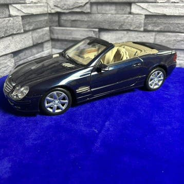 Minichamps 1:18 - Modelauto - Mercedes-Benz SL 500 (R230), Nieuw