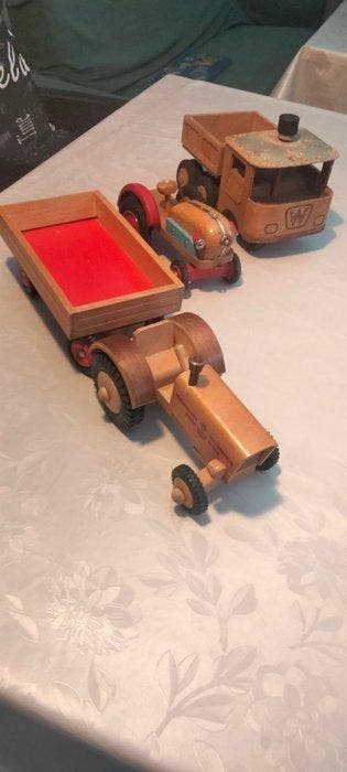 Vero - Speelgoed Vero Traktor Holzspielzeug DDR - 1970-1980