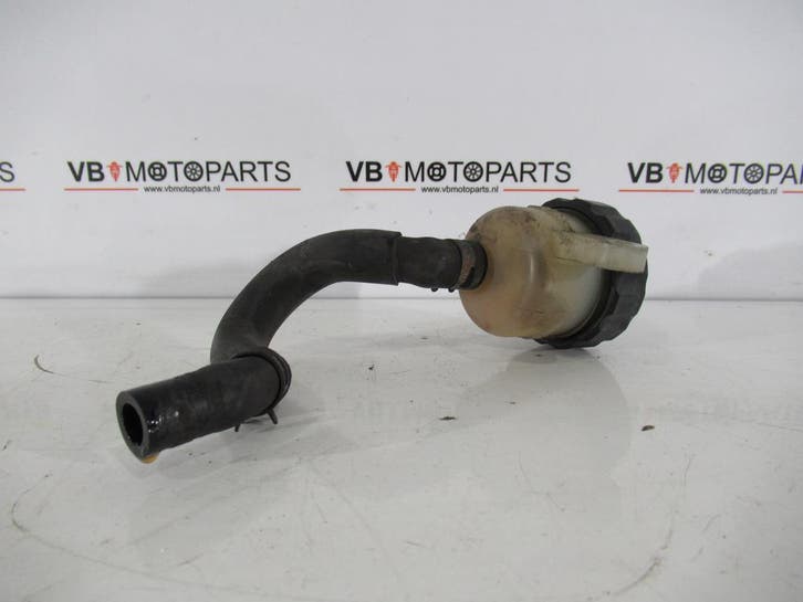 Yamaha YZF 750 R Rem reservoir achter, Motoren, Onderdelen | Yamaha, Ophalen of Verzenden