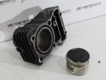 Honda VT 500 C Cilinder zuiger achter, Motoren, Ophalen of Verzenden, Nieuw