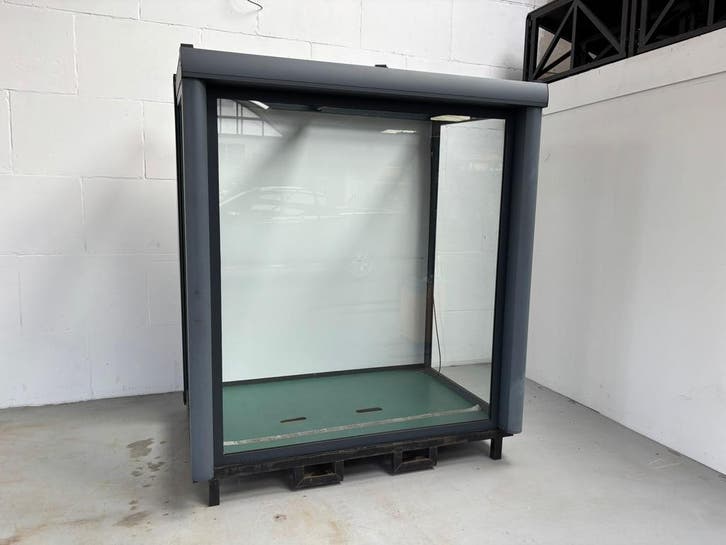 Glazen display kast, Zakelijke goederen, Kantoor en Winkelinrichting | Winkel en Inventaris, Ophalen