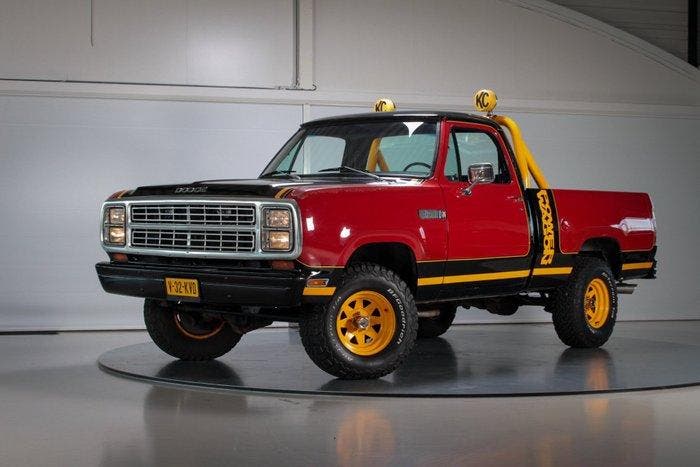 Dodge - W150 Power Wagon Macho 4x4 - 1979, Auto's, Oldtimers