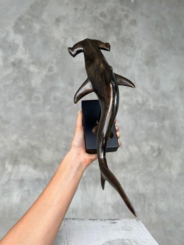 sculptuur, NO RESERVE PRICE - Bronze Hammerhead Shark on a, Antiek en Kunst