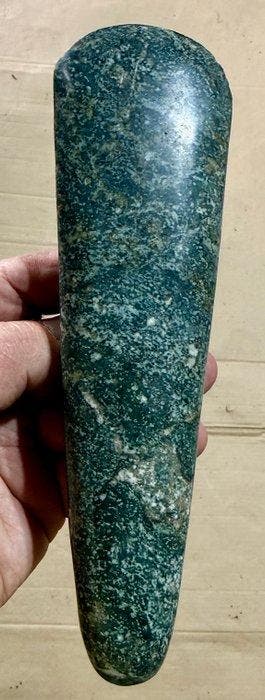 Uitstekende groene jade steen kelt 8 generaties oud Papua -