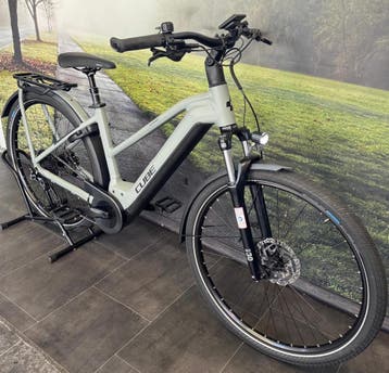 Cube Kathmandu Elektrische fiets met Bosch CX Middenmotor, Ophalen of Verzenden, Zo goed als nieuw, 47 tot 51 cm, Cube