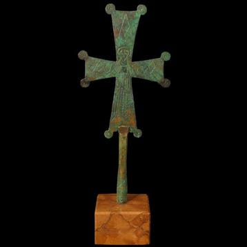 Laat-Romeins / Vroeg-Byzantijns Brons Groot processiekruis