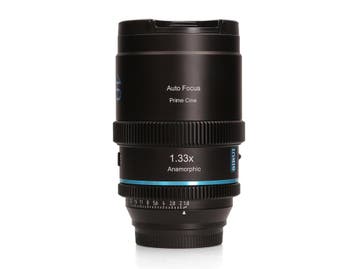 Sirui 40mm T1.8 1.33x Anamorphic - Sony E - 1 jaar garantie, Ophalen of Verzenden, Zo goed als nieuw