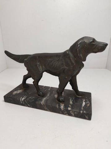sculptuur, Staande Jachthond - 18 cm - Marmer, Zinklegering