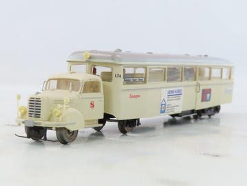 Brekina H0 - 64200 - Modeltrein motorwagen (1) - Borgward, Nieuw