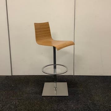barkruk zithoogte 75 cm, bruin (zebrano) MDF zitting, chroom, Huis en Inrichting, Ophalen of Verzenden, Gebruikt