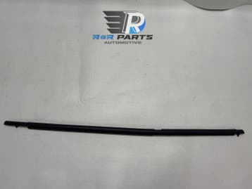 Raamrubber / snor - links achter - (Toyota Corolla) Hat..., Auto-onderdelen, Verzenden, Nieuw