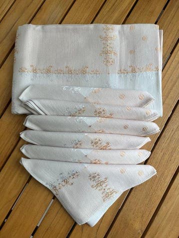 Tafelkleed (7) - 160 cm - 130 cm - De Franse elegantie