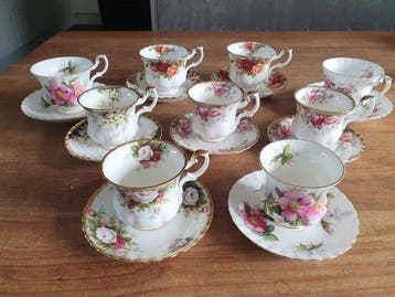 Royal Albert - Tafelservies (9) - diversen - Porselein -, Antiek en Kunst