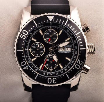 Revue Thommen - Diver’s Day-Date Chronograph - Zonder, Nieuw