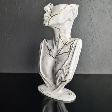 Santicri - Tired face (white and gold marble ), Antiek en Kunst