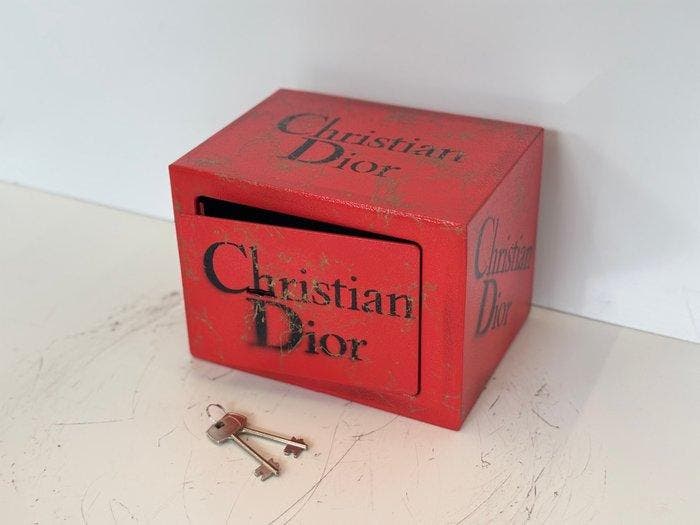 Rob VanMore - Dior Vault, Antiek en Kunst, Kunst | Designobjecten