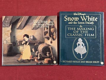 Walt Disneys Snow White And The Seven Dwarfs - An Art In, Nieuw