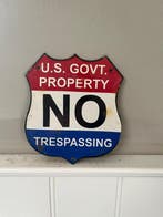 Titel Emaille bord – U.S. Govt Property – No Trespassing –