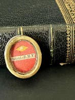 Reliekhouder - Messing, Glas, Textiel - 1850-1900 - Uit het