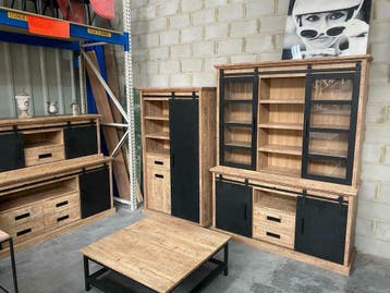 Industry buffetkast mango, lamulux (nieuw, A-keuze), Nieuw, Glas, Met deur(en)