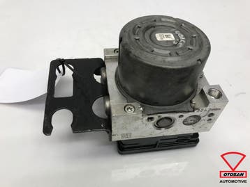 Renault Trafic Opel Vivaro ABS Pomp 476607609R, Ophalen, Gebruikt, Renault