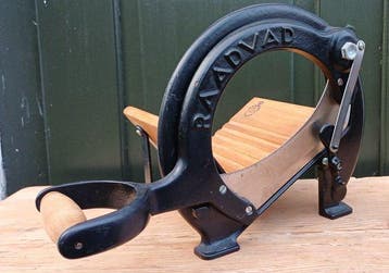 Raadvad - Broodsnijmachine - 294 - IJzer, Hout, Staal -, Antiek en Kunst
