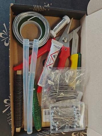 Kerstpakket startpakket hobby en bloemschikken 30, Ophalen of Verzenden, Nieuw