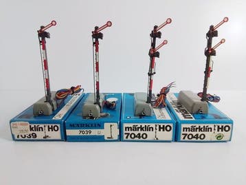 Märklin H0 - 7039/7040 - Modeltrein (4) - 4 x Hoofdsein, Nieuw